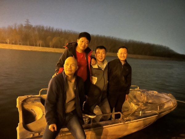 启天配资 皮村文学小组：驻留在文学纯真年代的工友作家们