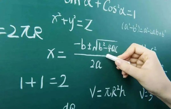 金港赢配资 数学大统一梦想：朗兹兰纲领几何部分核心突破